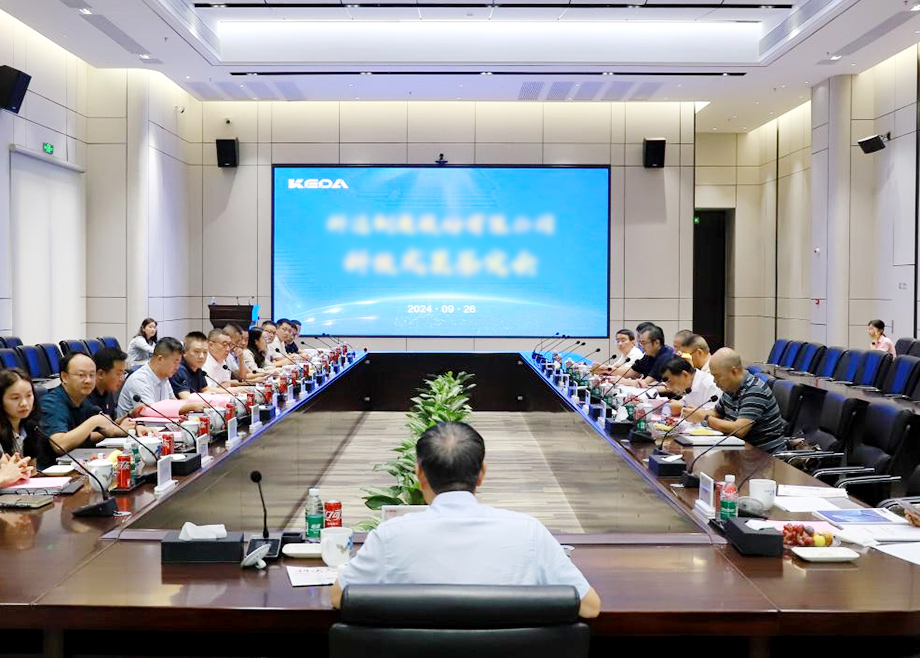 國際領(lǐng)先！“無機人造石荒料整線裝備”“鋰電正負極材料新型寬體輥道窯”兩項科技成果通過鑒定